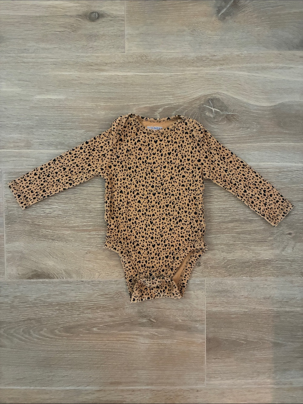 Old Navy Leopard Print Long Sleeve Bodysuit 12-18M